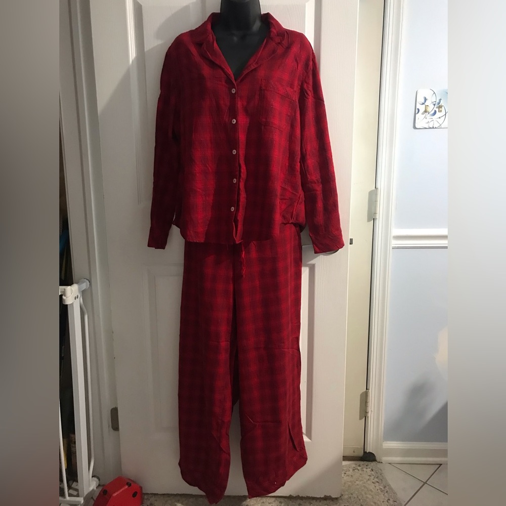 Victoria’s Secret red sparkly checkered 2-pc pajama set - Picture 2 of 16